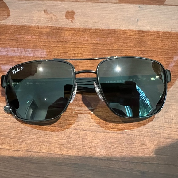 Ray-Ban RB350 Authentic Polarized Polished Black w/ Green Lenses - Picture 7 of 7